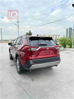 تۆیۆتا ڕاڤ 4